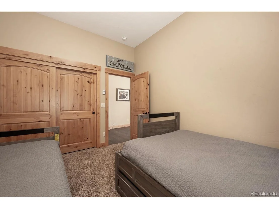 Photo of 205 Elk Ranch Rd