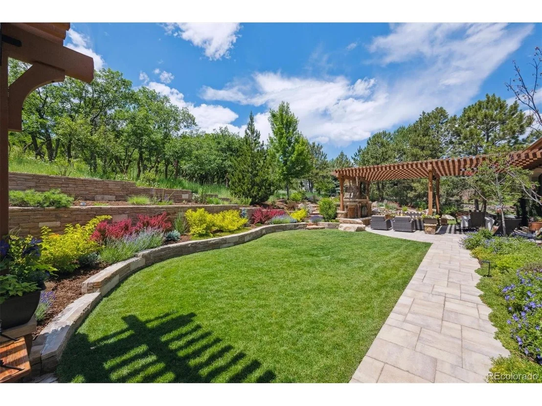 Photo of 6100 Huron Ln