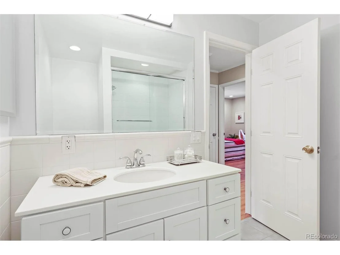 Photo of 255 Mohawk Dr