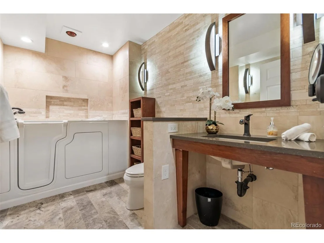 Photo of 11437 Tomichi Dr