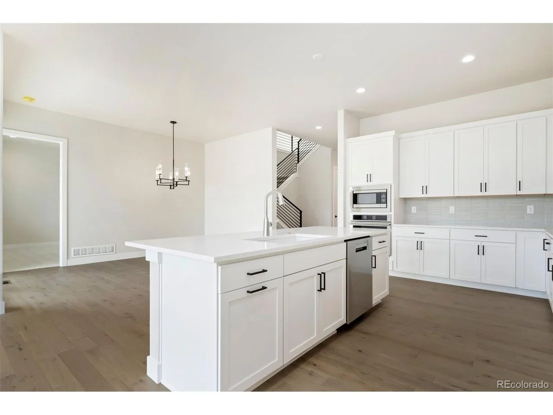 Photo of 1796 Barefoot Dr