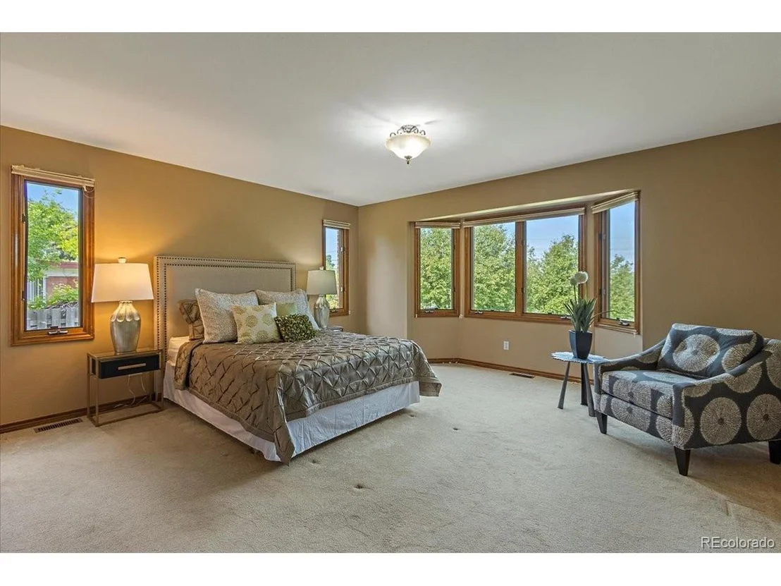 Photo of 35 Skyline Dr