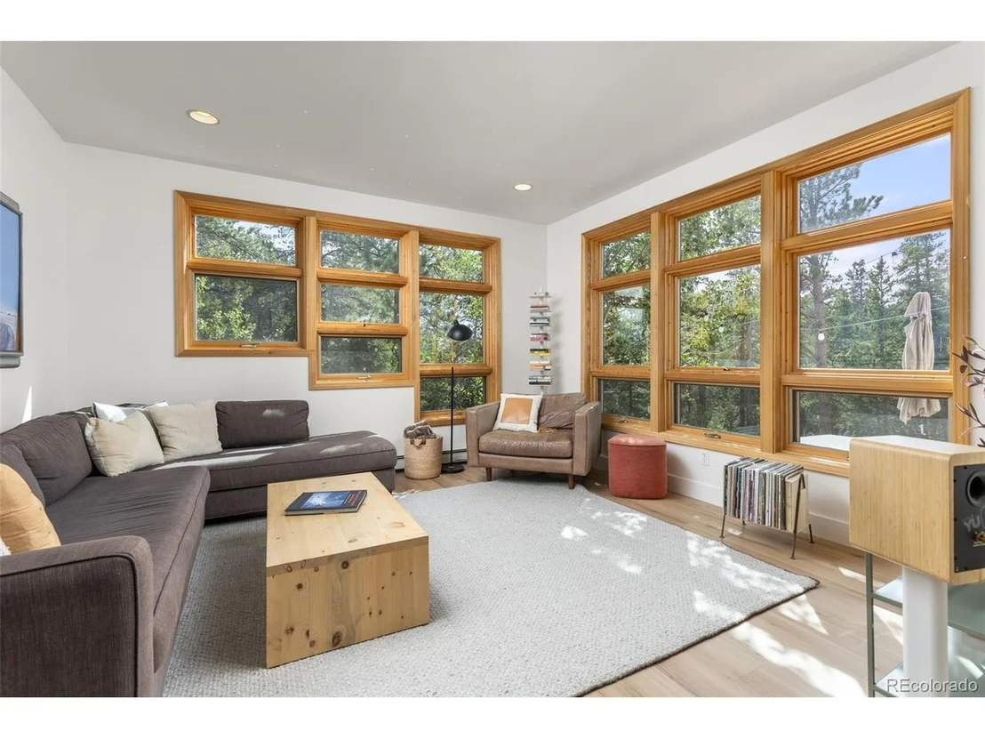 Photo of 25 Shoshoni Way