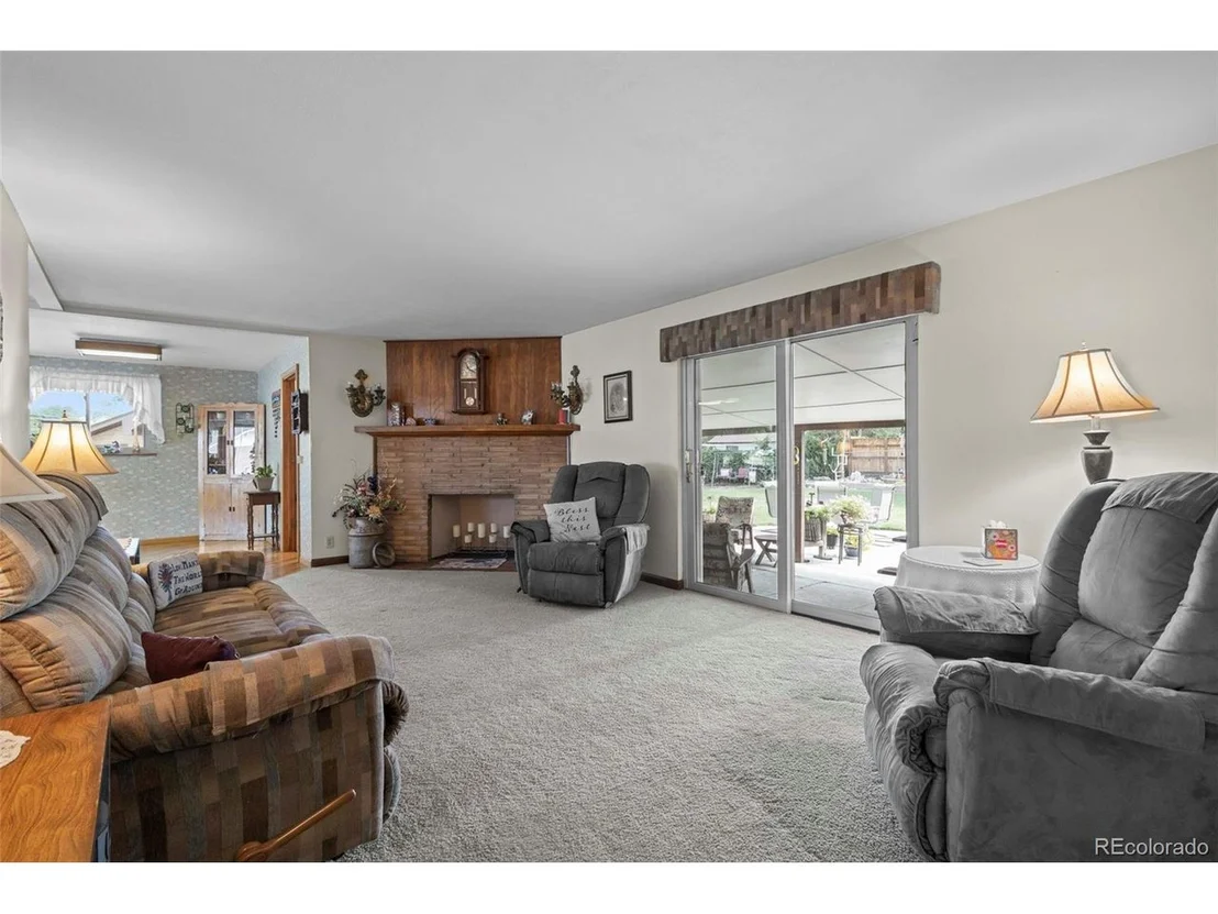 Photo of 1469 Douglas Dr