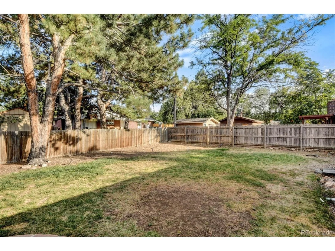 Photo of 550 Iola St