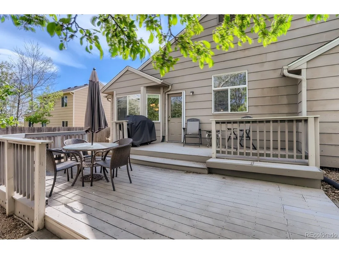 Photo of 738 Sandpoint Dr