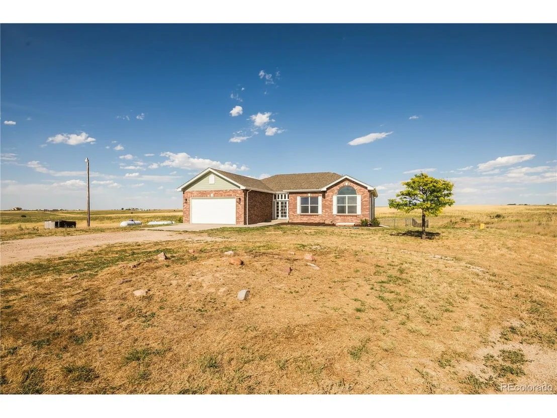 Photo of 13880 Cavanaugh Rd