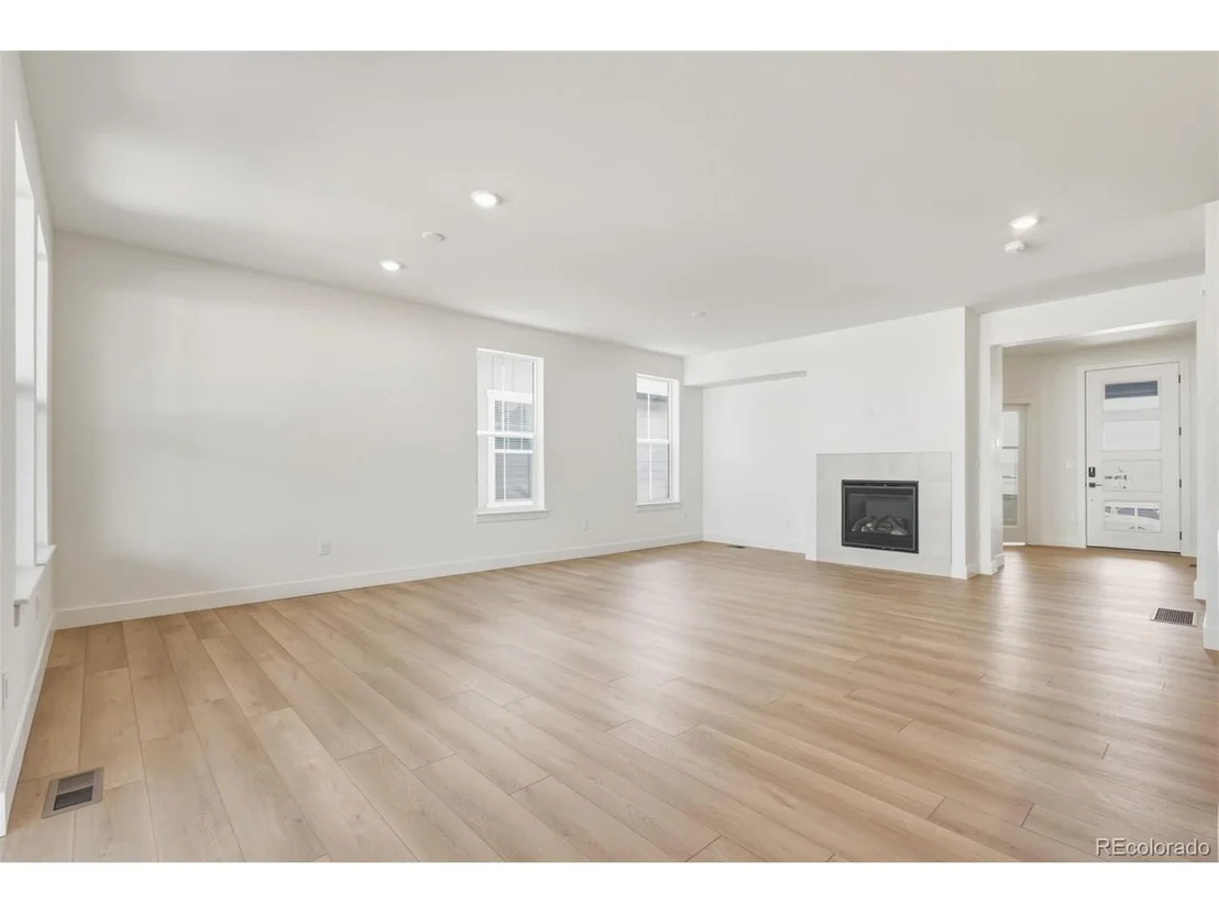 Photo of 1597 Bloom St
