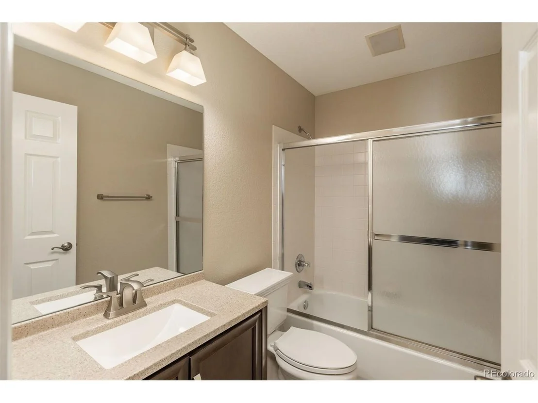 Photo of 4062 Lee Cir