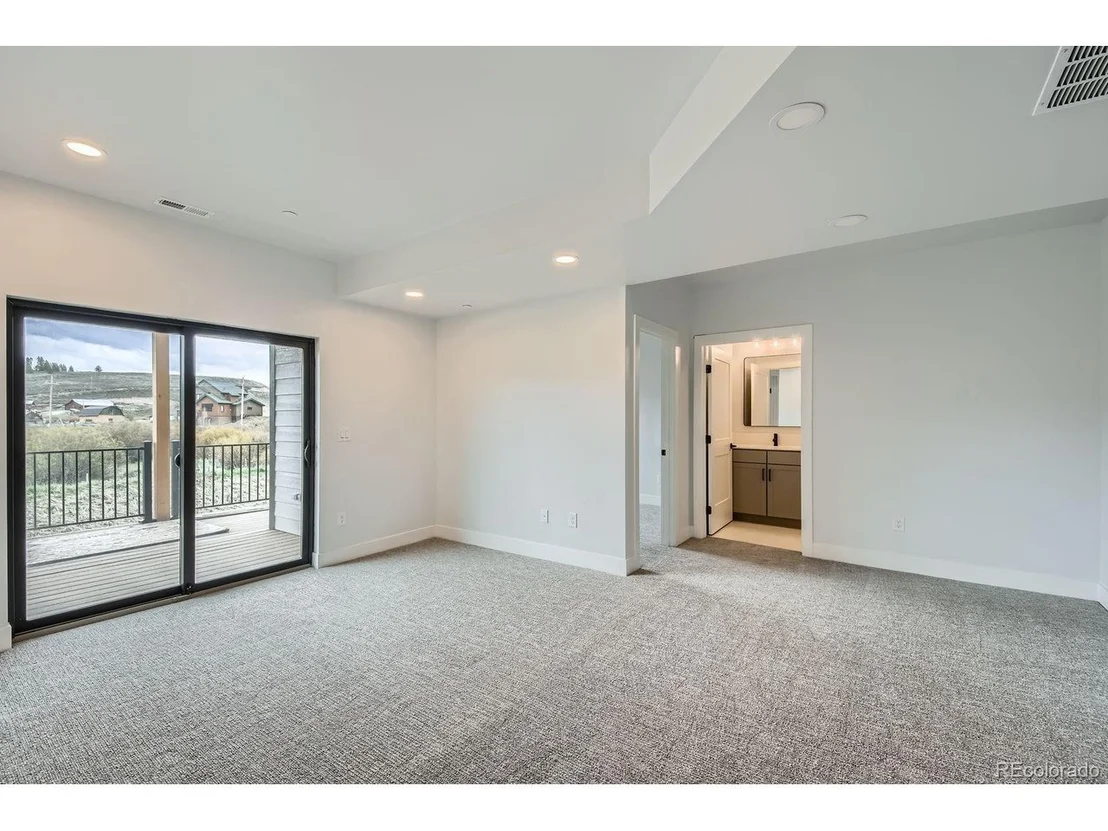 Photo of 1501 James Dr