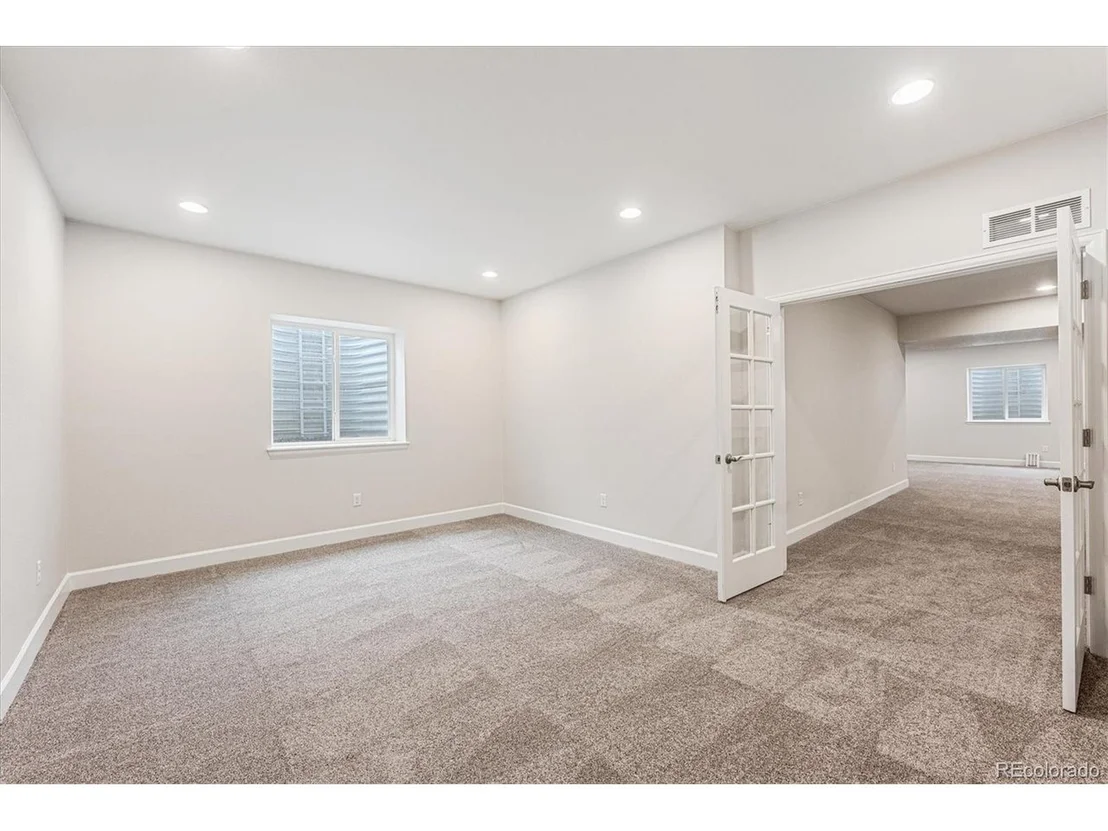 Photo of 5451 Riverbend Ave