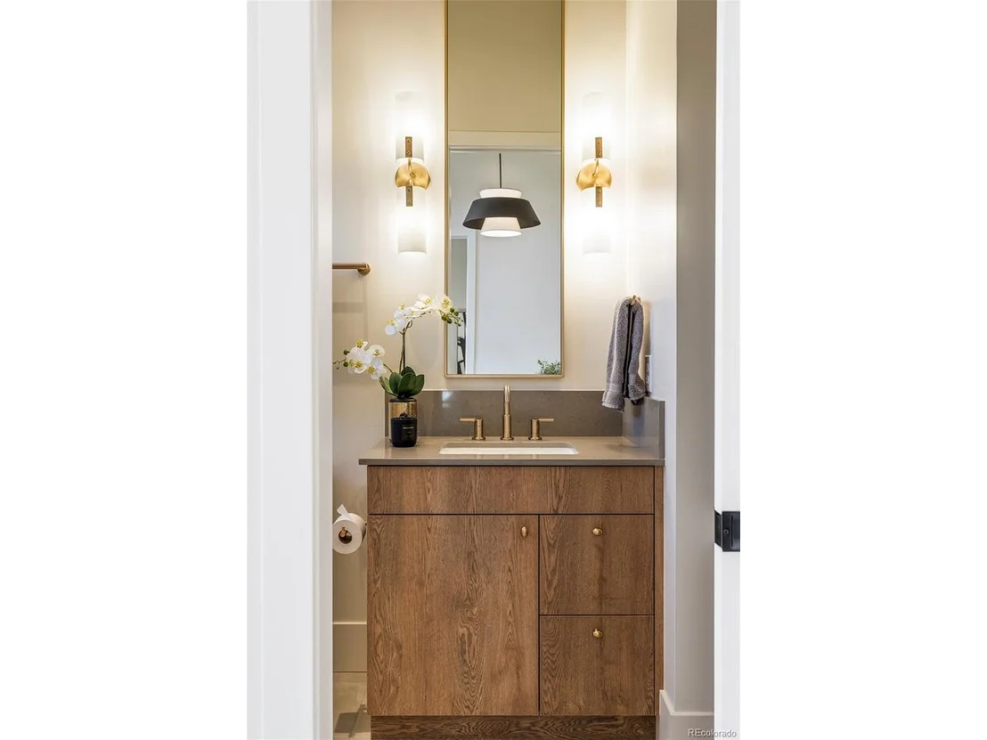 Photo of 4671 Highline Pl