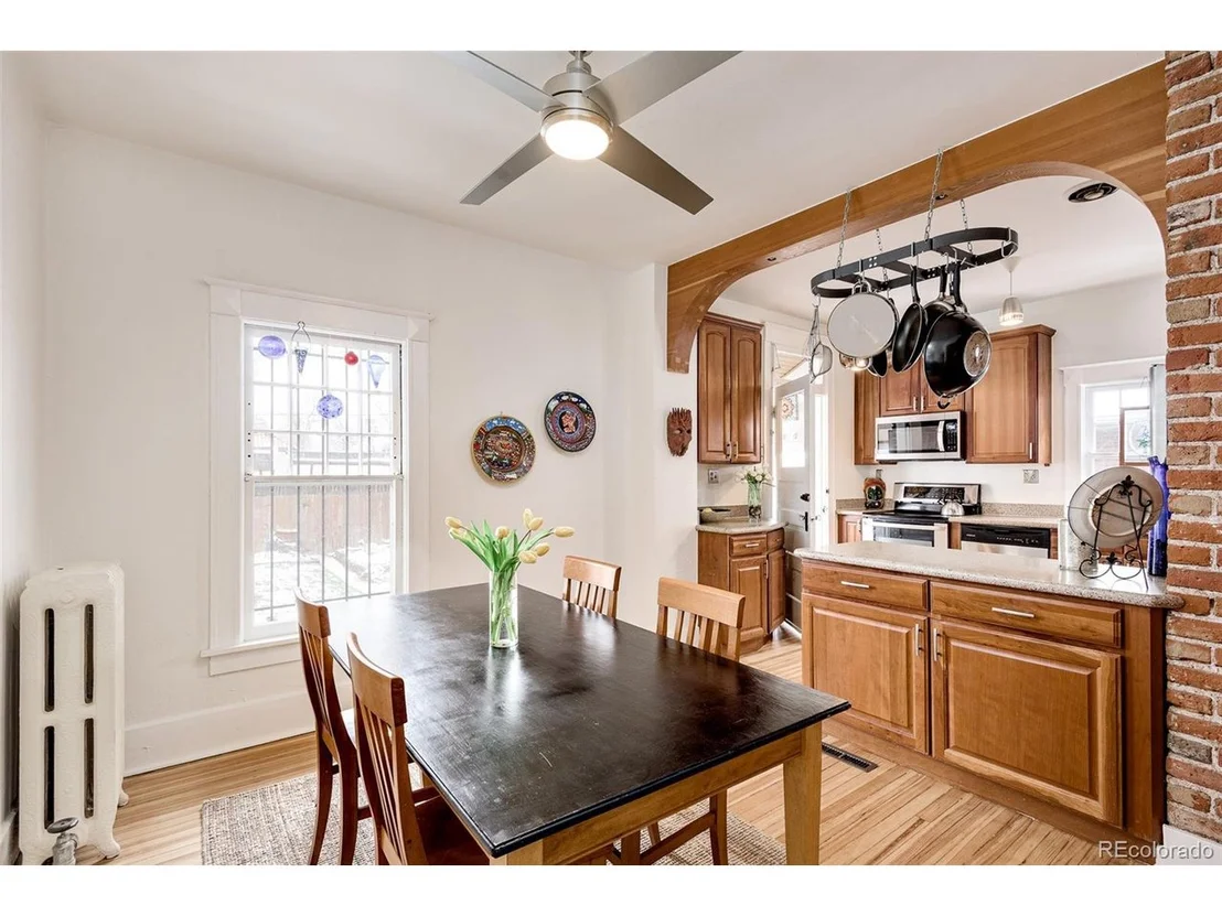 Photo of 2556 Eudora St