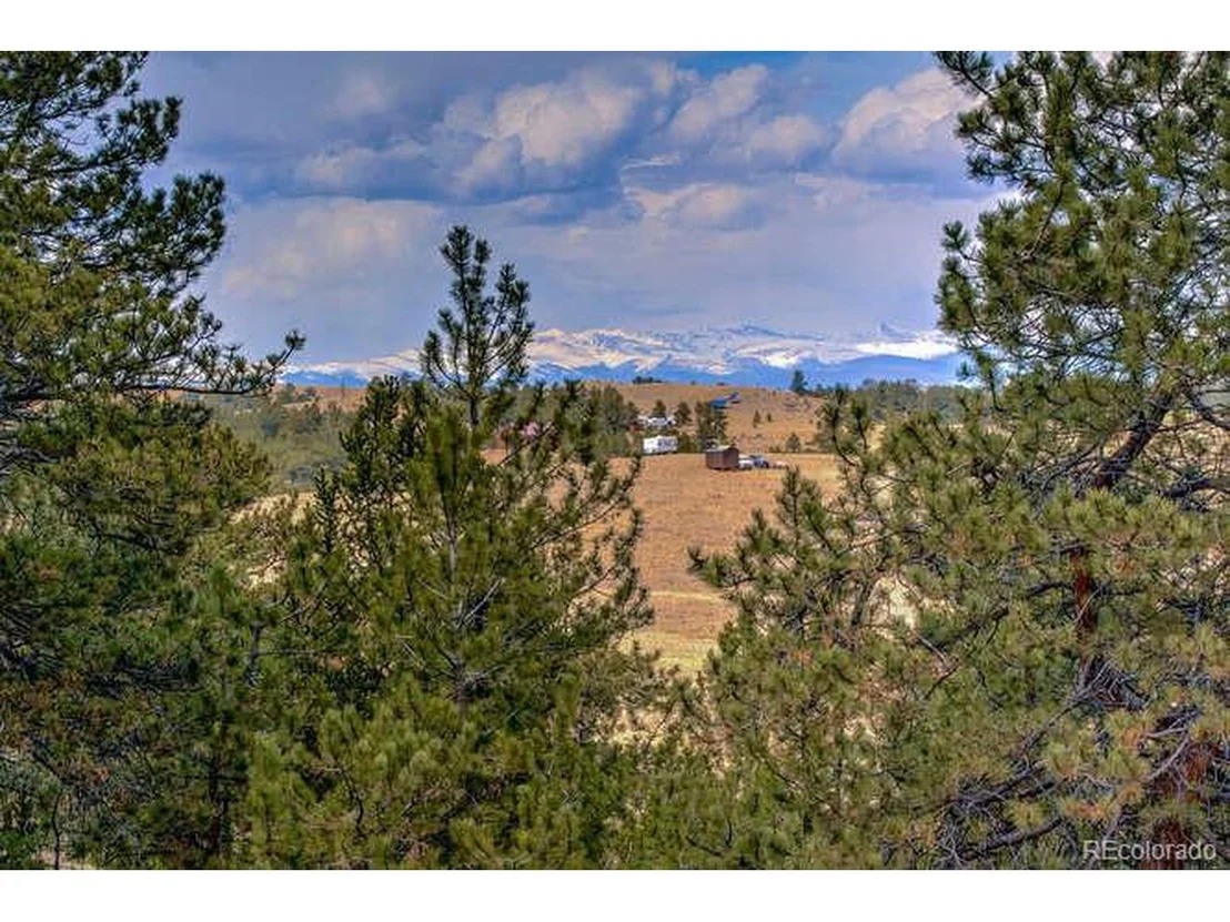 Photo of 370 Falcon Dr