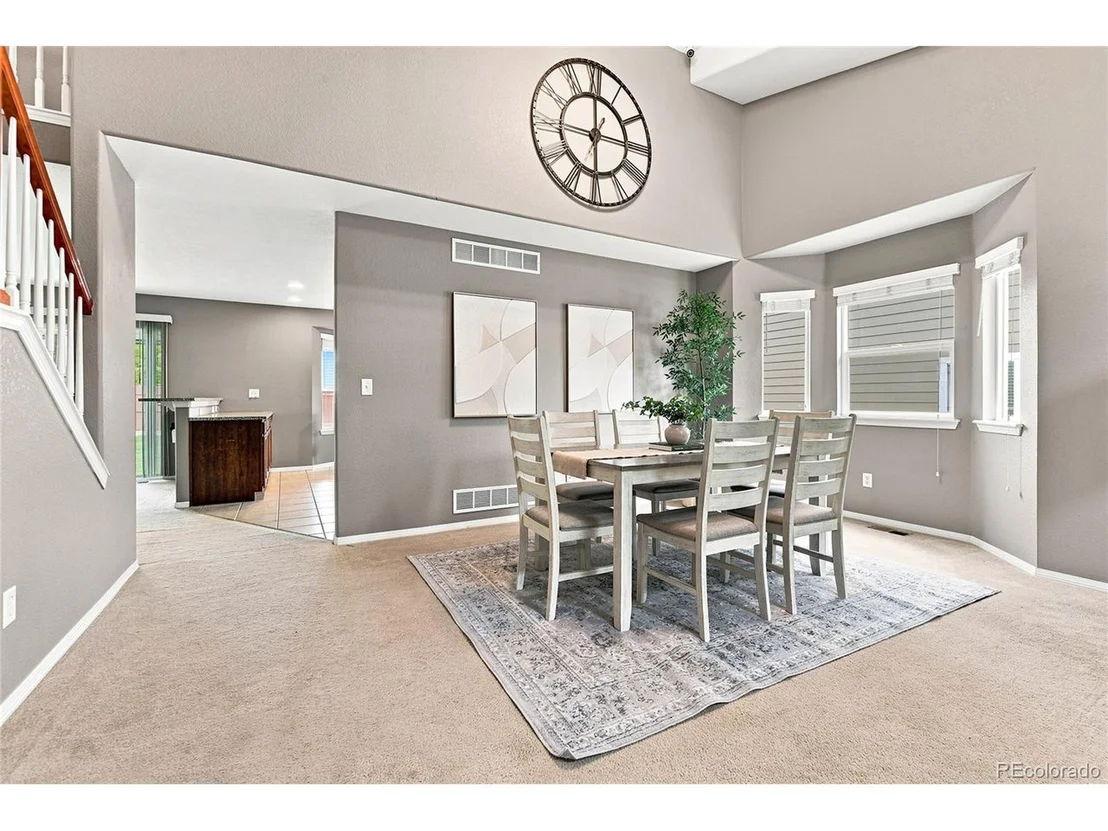 Photo of 330 Short Dr