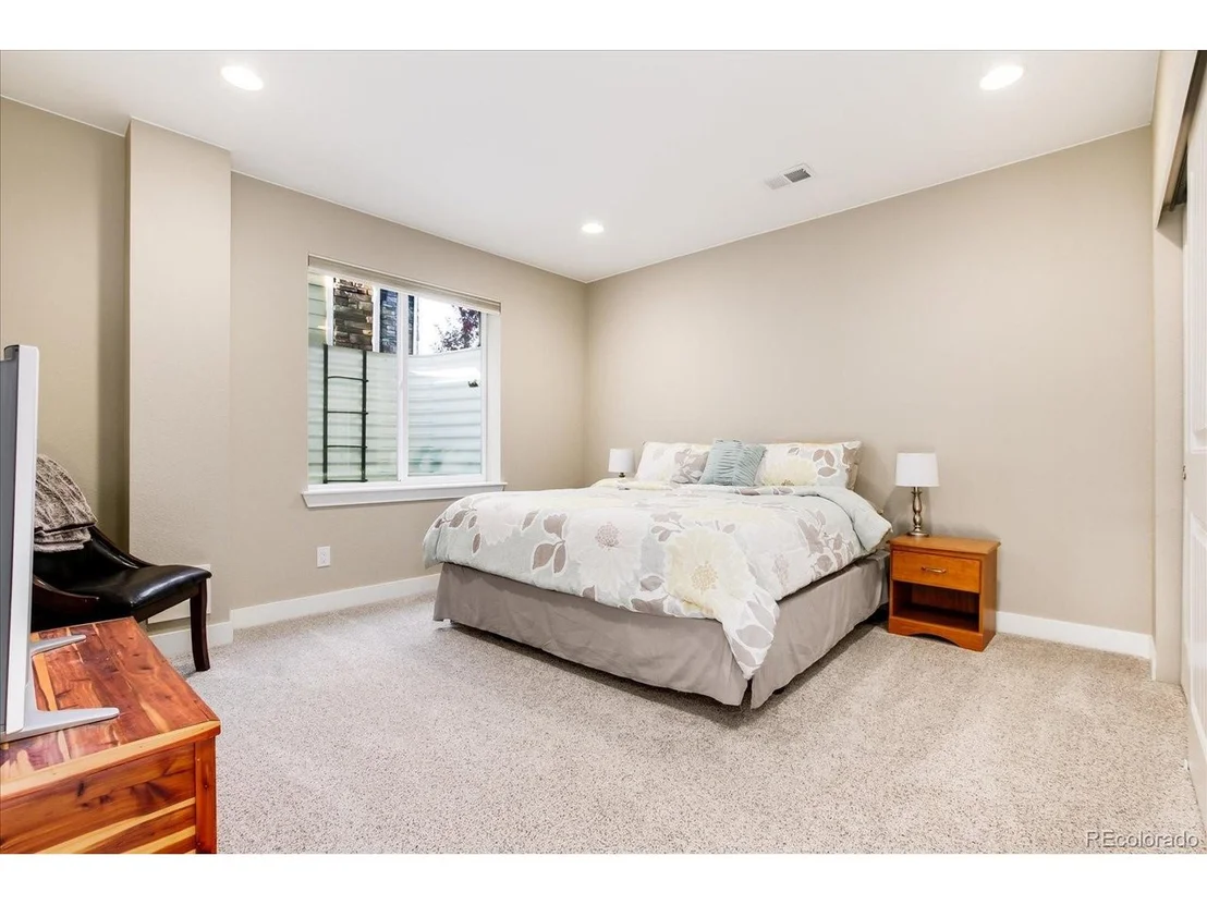 Photo of 10253 Kenneth Dr