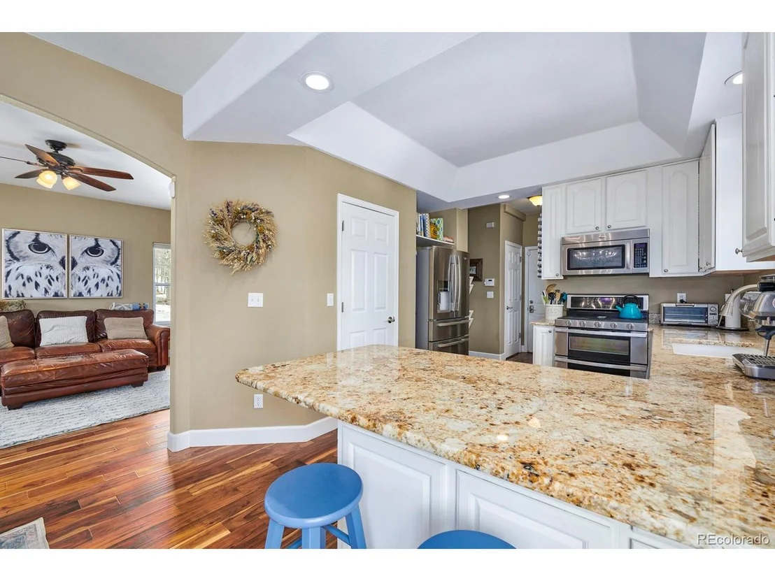 Photo of 459 Aspen Ln
