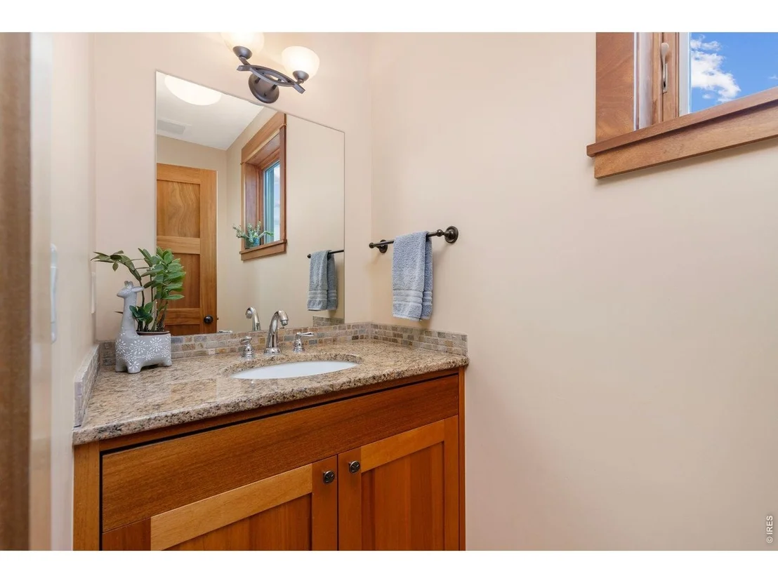 Photo of 5695 Sunshine Canyon Dr