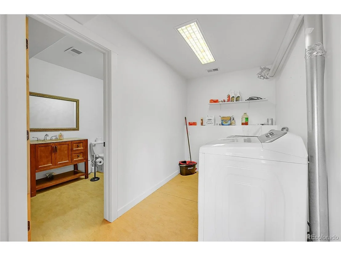 Photo of 247 Alpine Dr