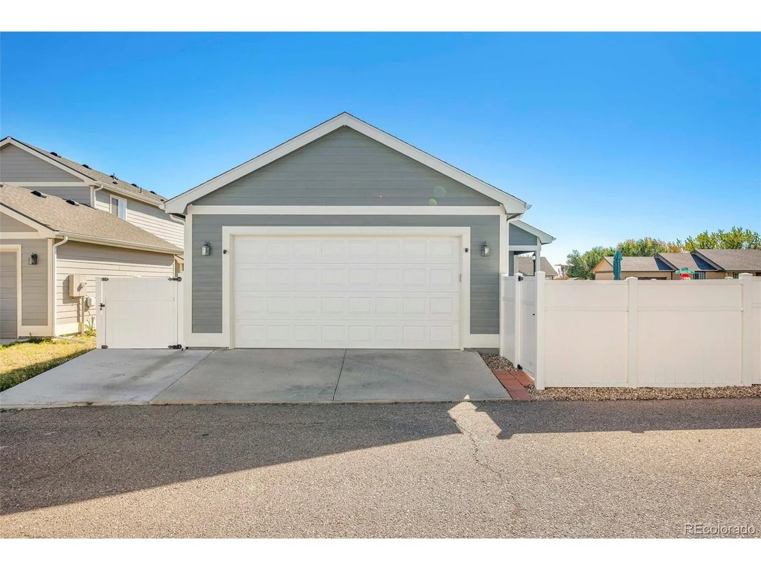 Photo of 2457 Shooting Star Way