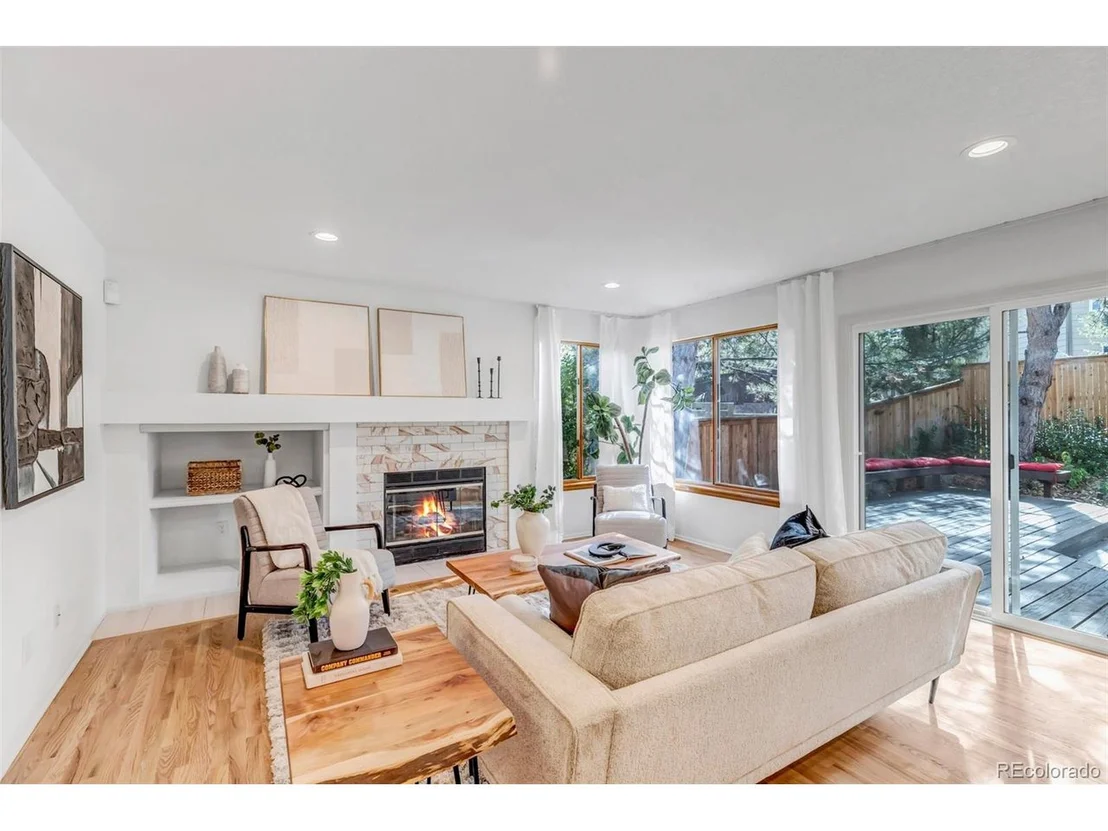 Photo of 9434 Hibiscus Dr