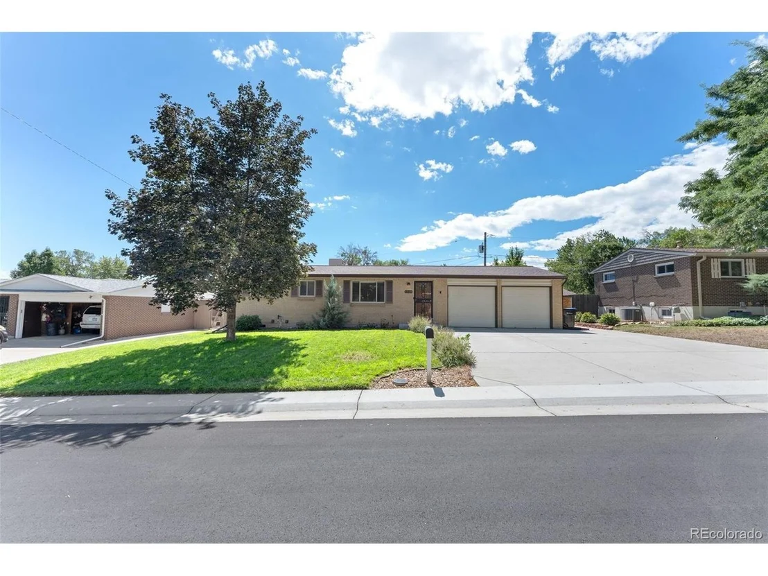 Photo of 6518 W 70th Pl