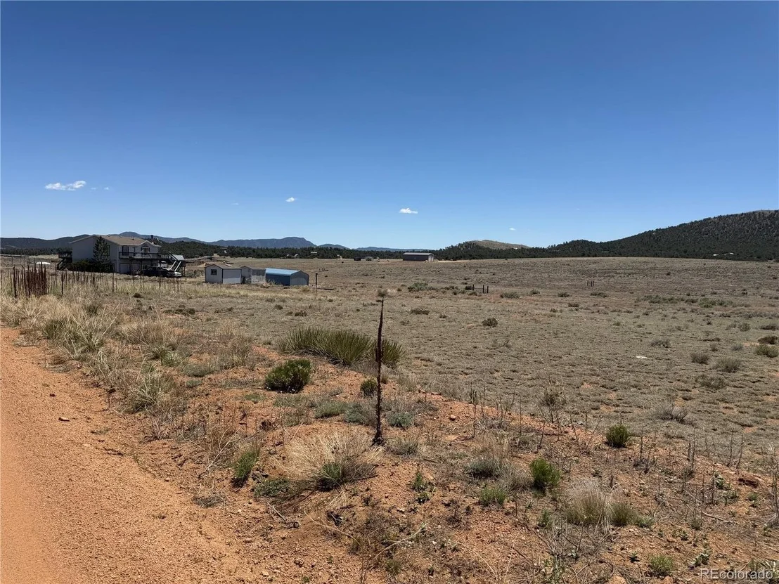 Photo of 1048 Blazing Saddle Trl