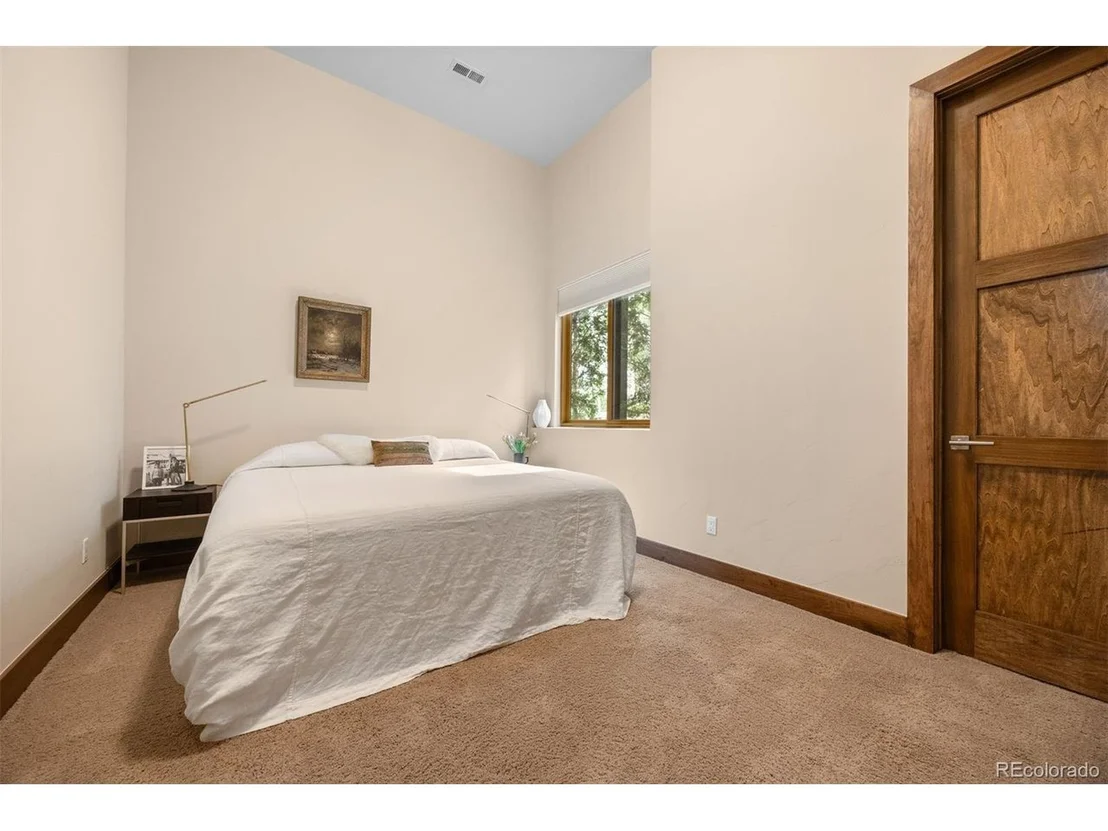 Photo of 2888 Highlands View Rd