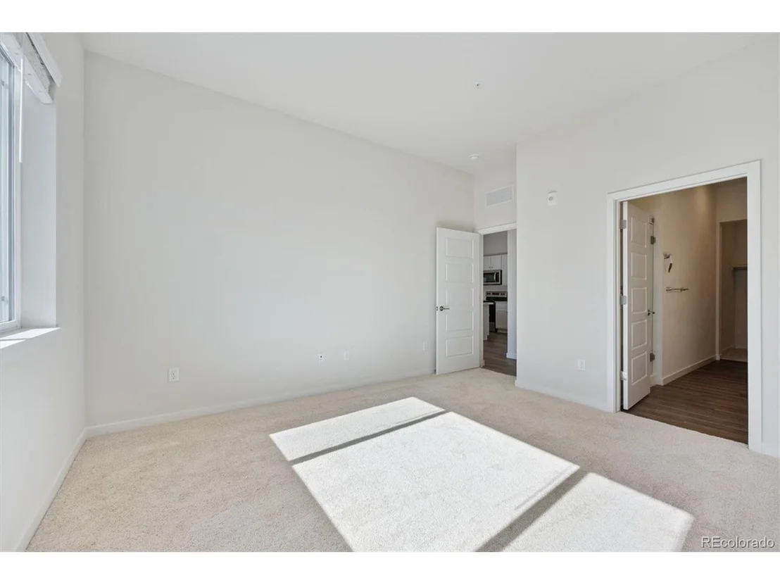Photo of Unit 2406 at 485 Interlocken Blvd