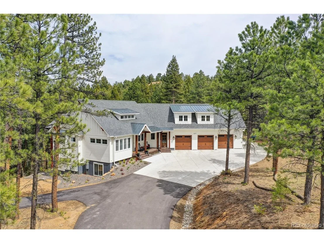 Photo of 3377 Bronco Ln
