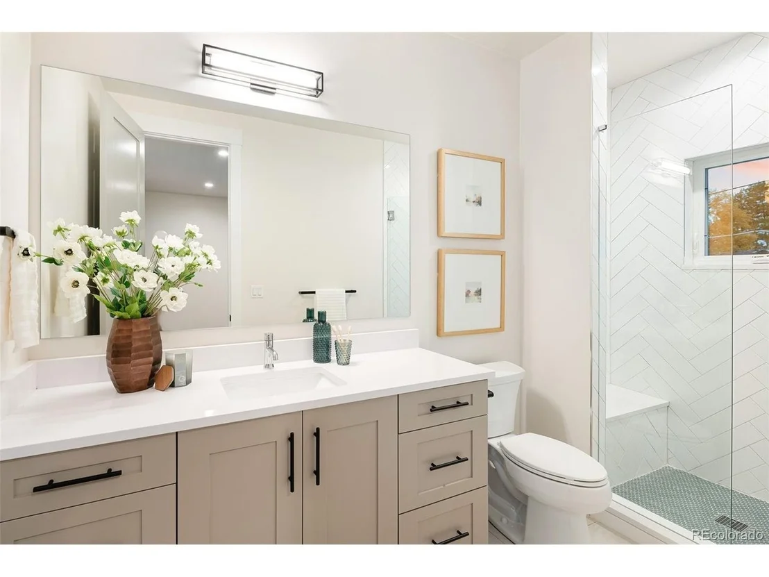 Photo of 20 Ivanhoe St