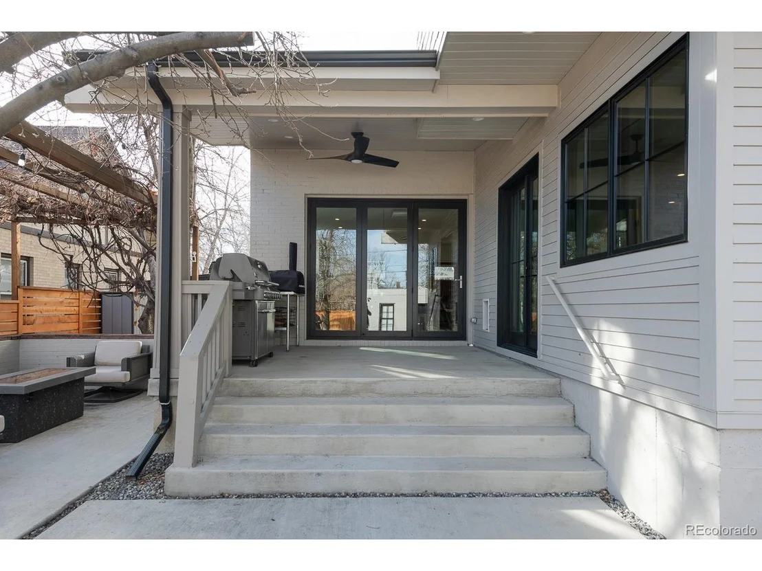 Photo of 4150 N Hooker St