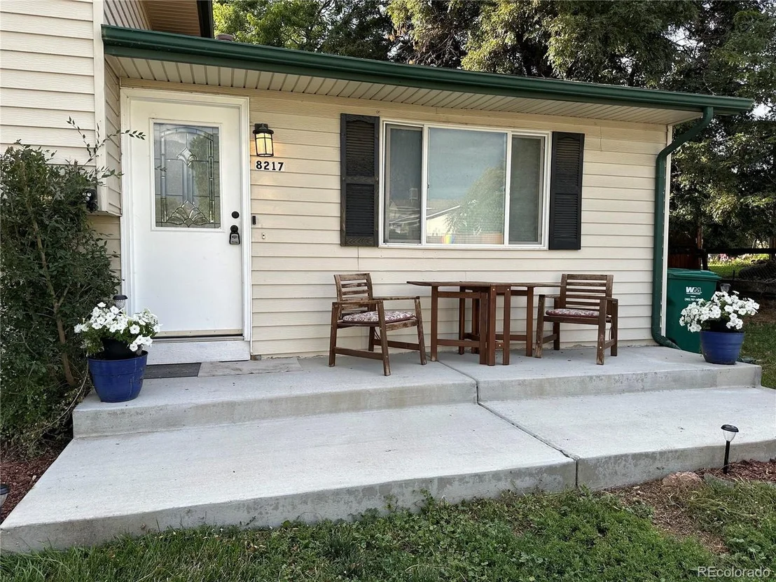 Photo of 8217 Explorador Calle