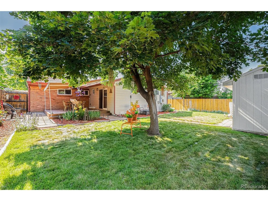 Photo of 8601 Cedar Ln