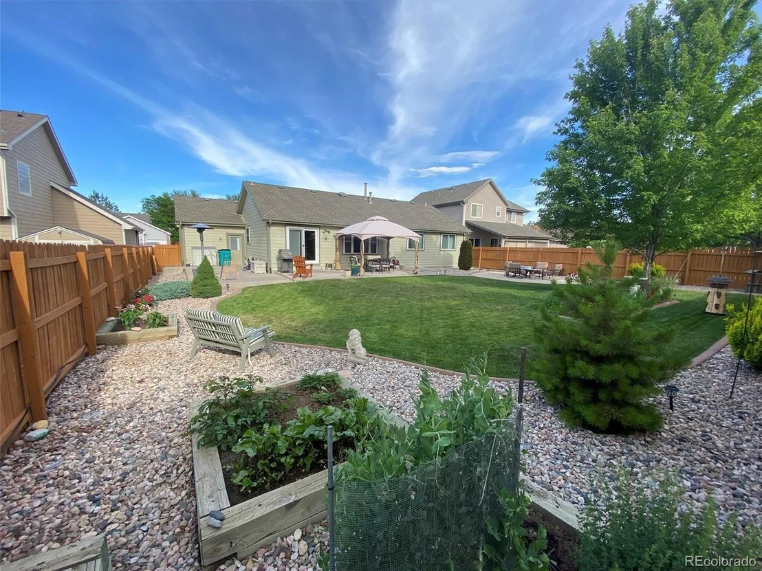 Photo of 556 Barnwood Dr
