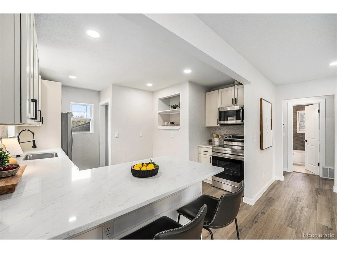 Photo of 5491 Lowell Blvd
