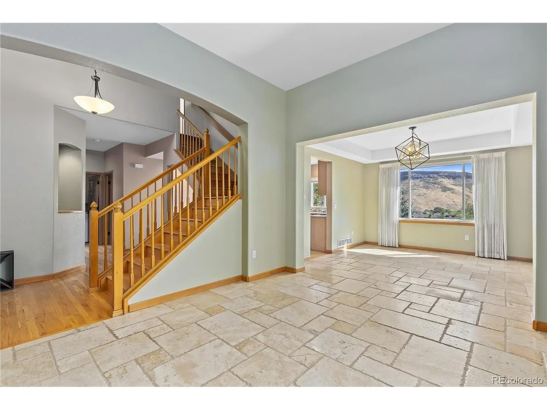 Photo of 499 White Ash Dr