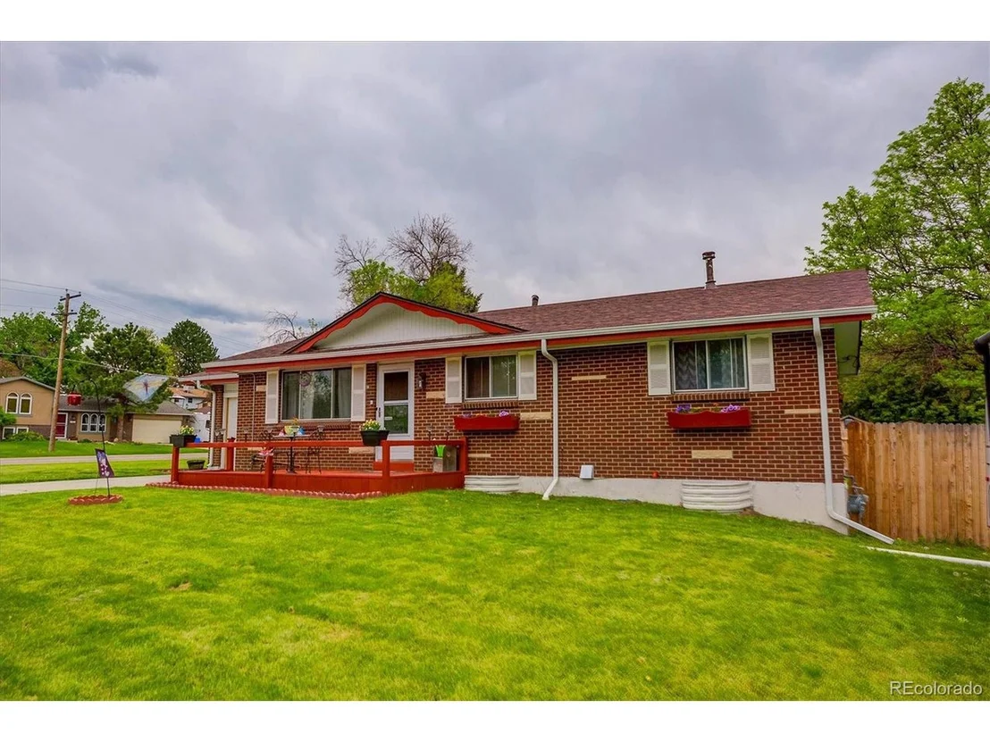 Photo of 6810 W 75th Pl