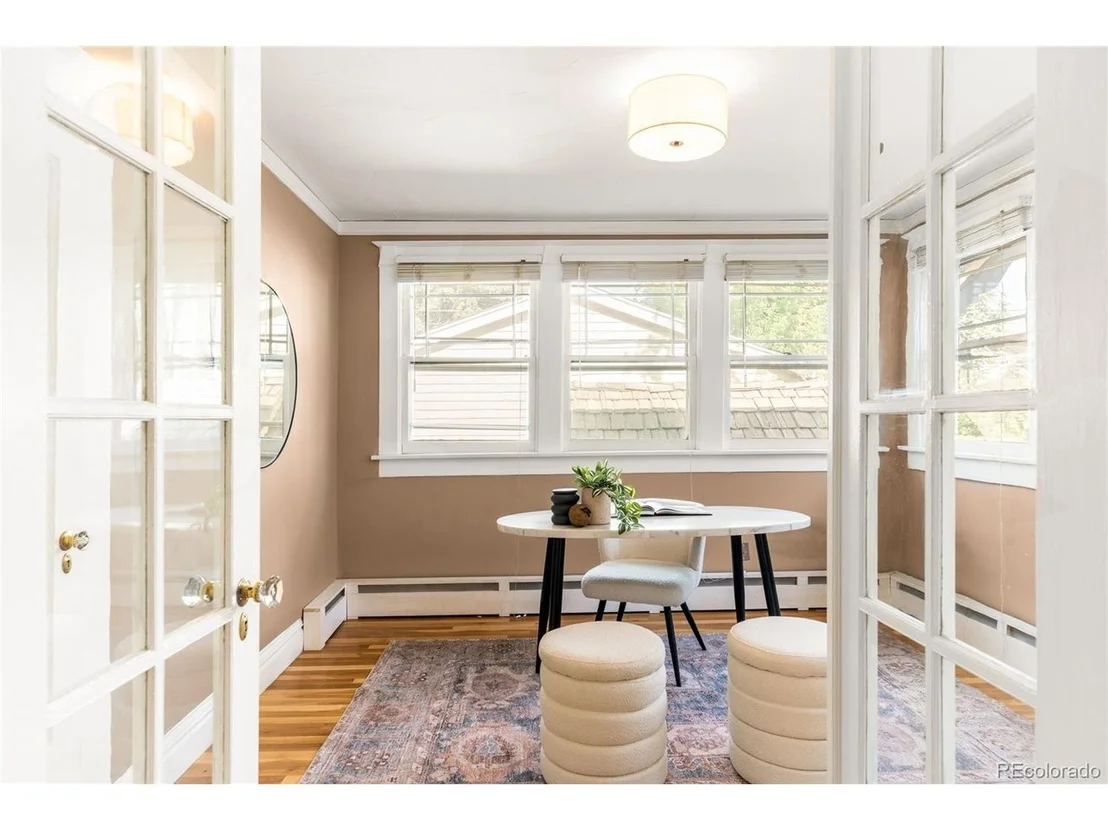 Photo of 622 Cook St