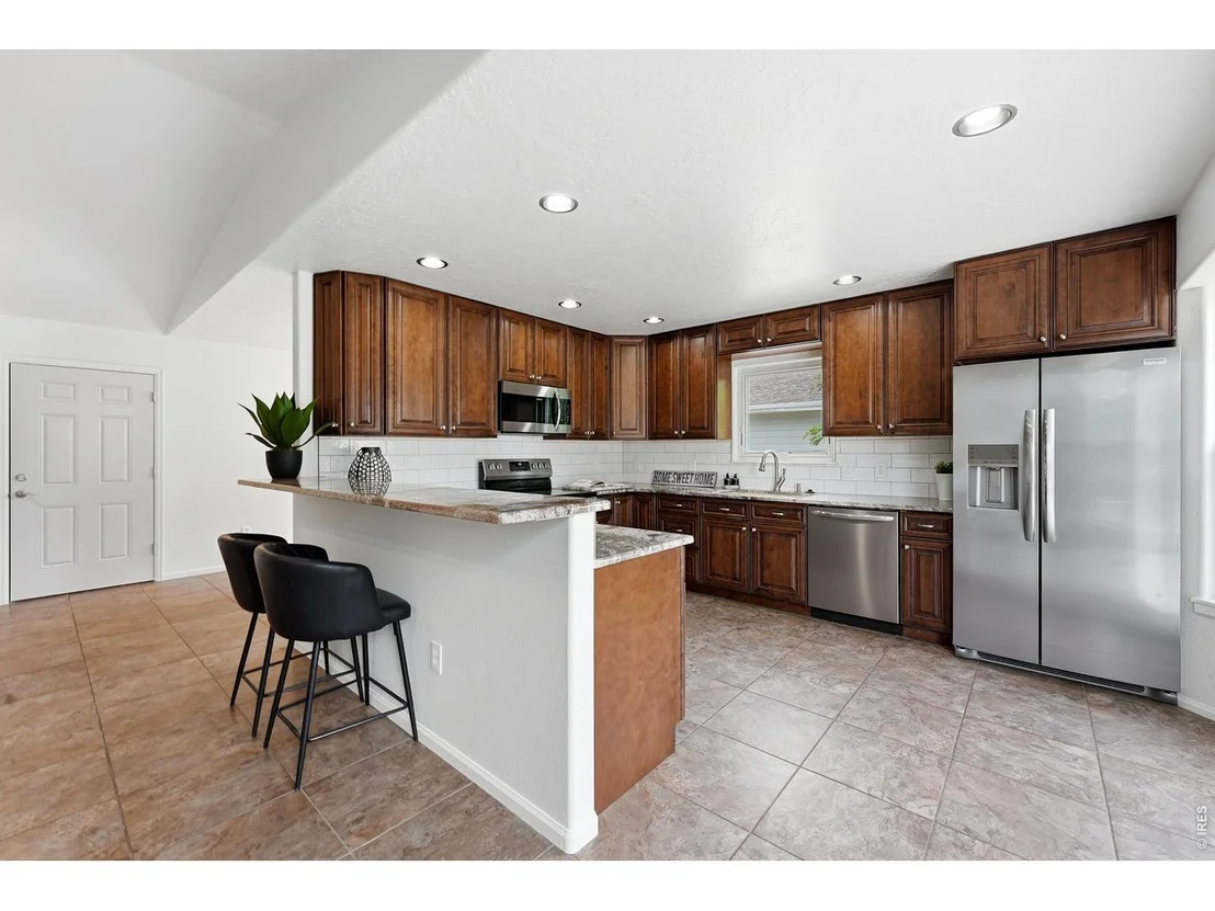 Photo of 2525 50th Ave