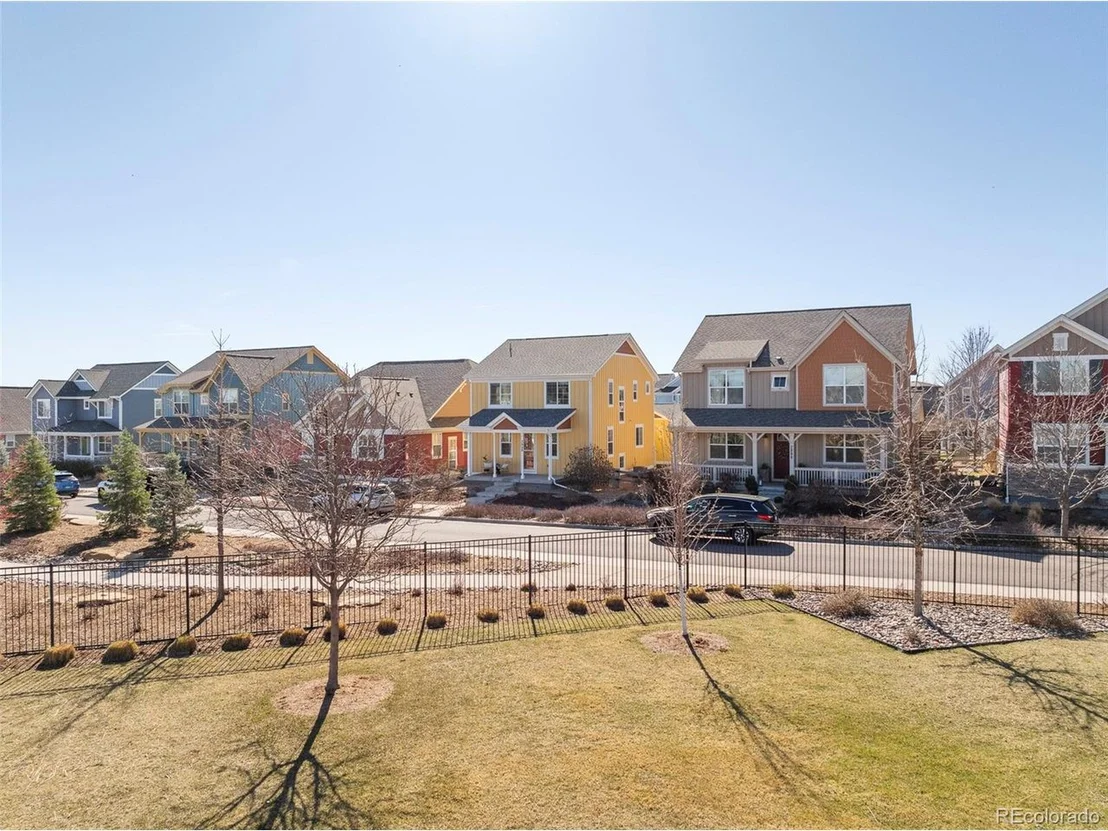 Photo of 2886 Twin Lakes Cir
