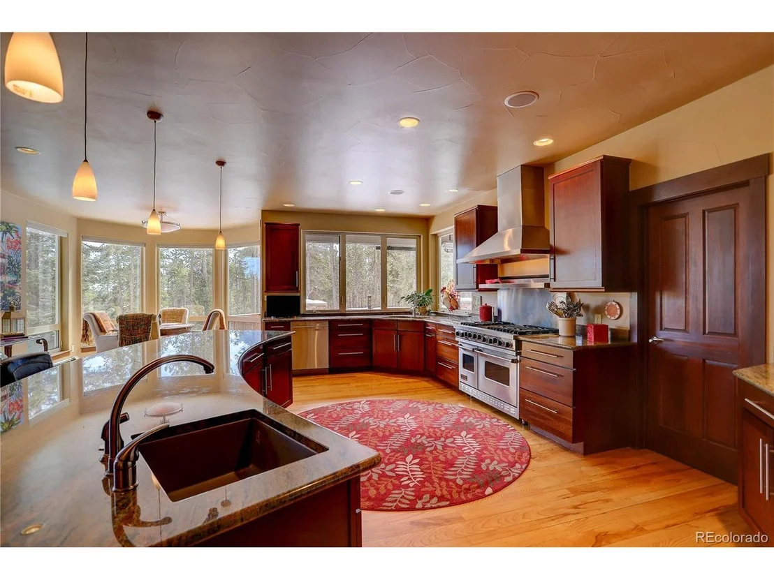 Photo of 11391 Belle Meade Dr