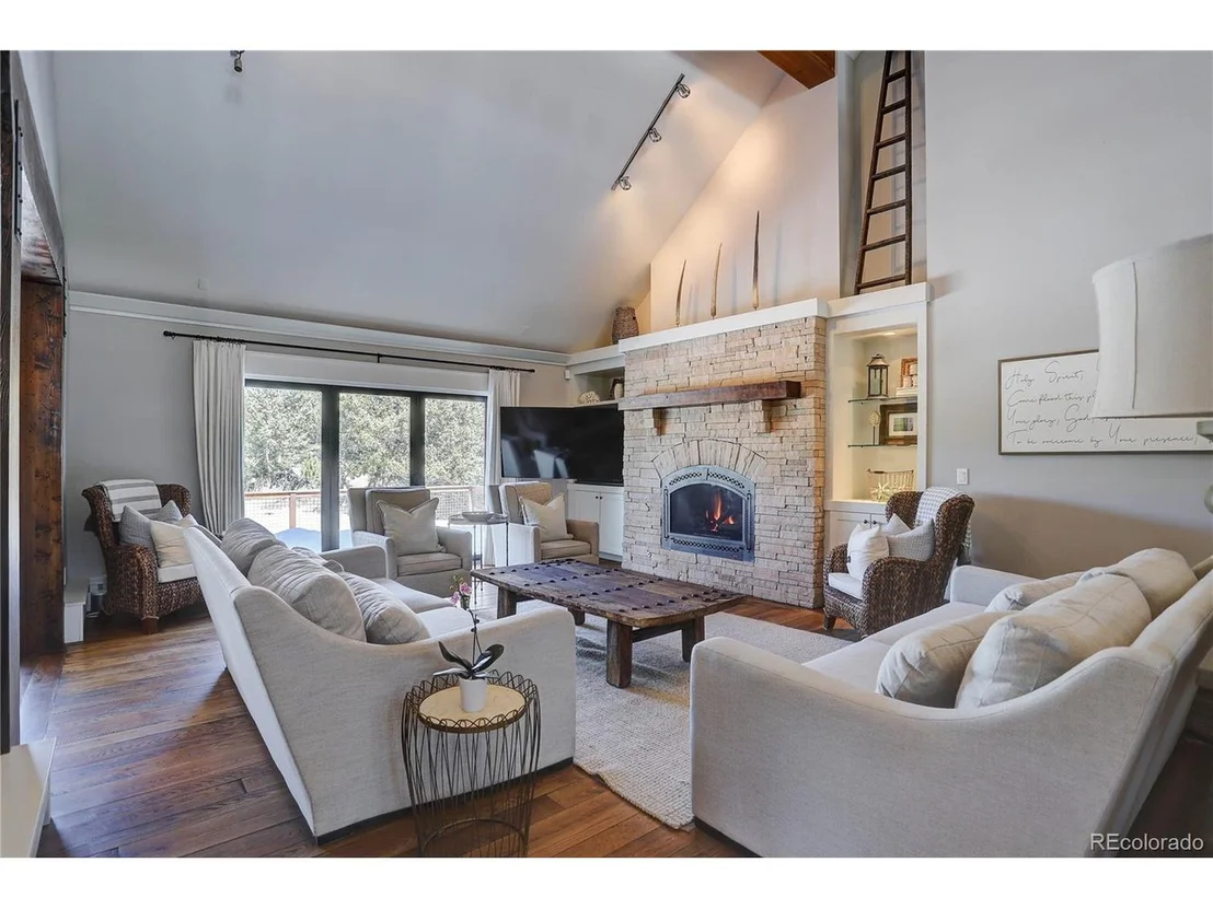 Photo of 32623 Deep Forest Rd