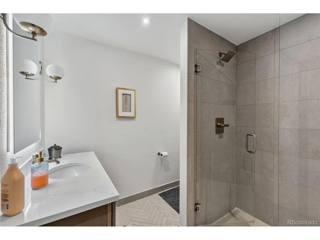 Photo of 28 Spruce Cir
