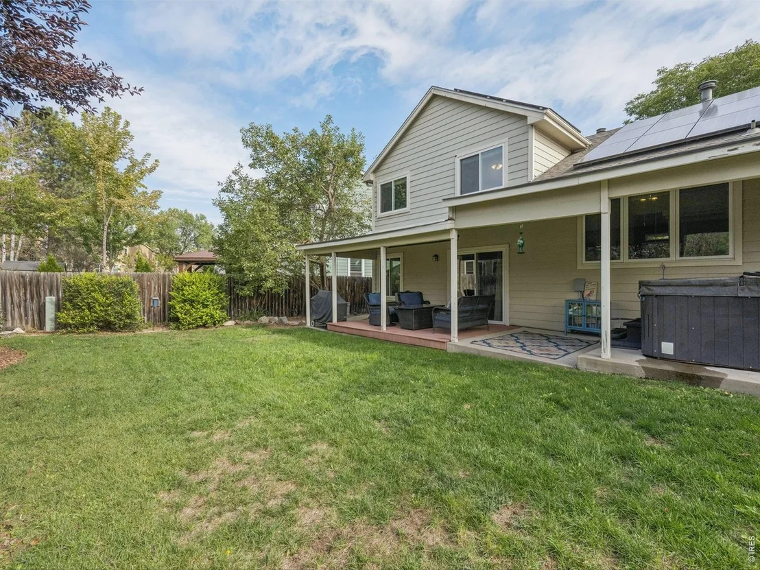 Photo of 9857 Grove Cir