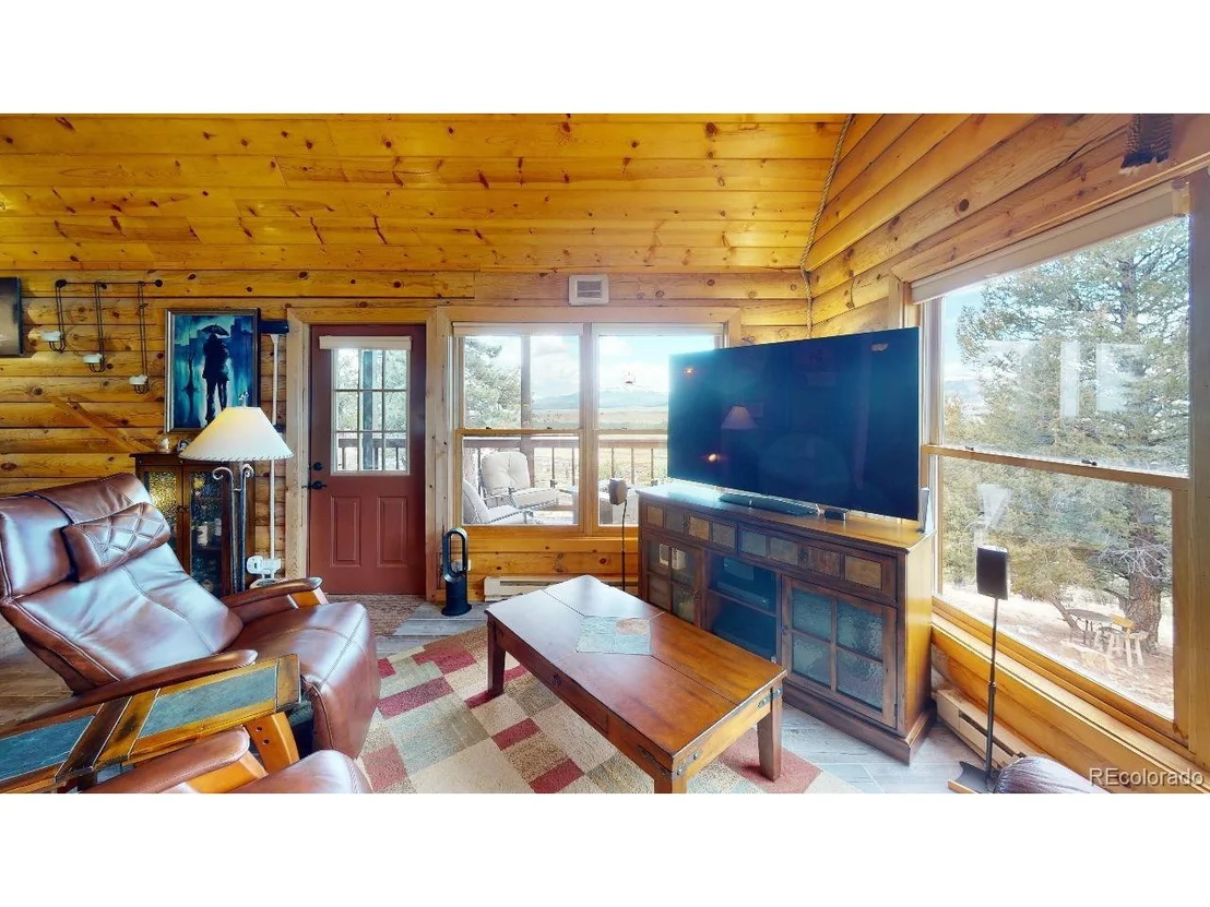 Photo of 1995 Bonell Dr