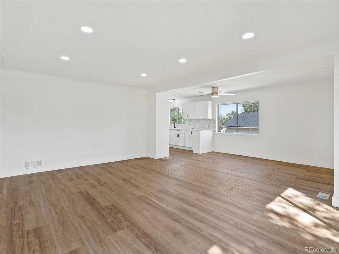 Photo of 3441 W Ford Pl