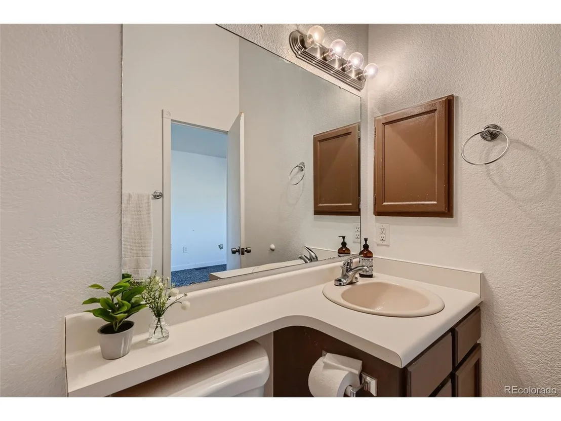 Photo of 4117 W 62nd Pl