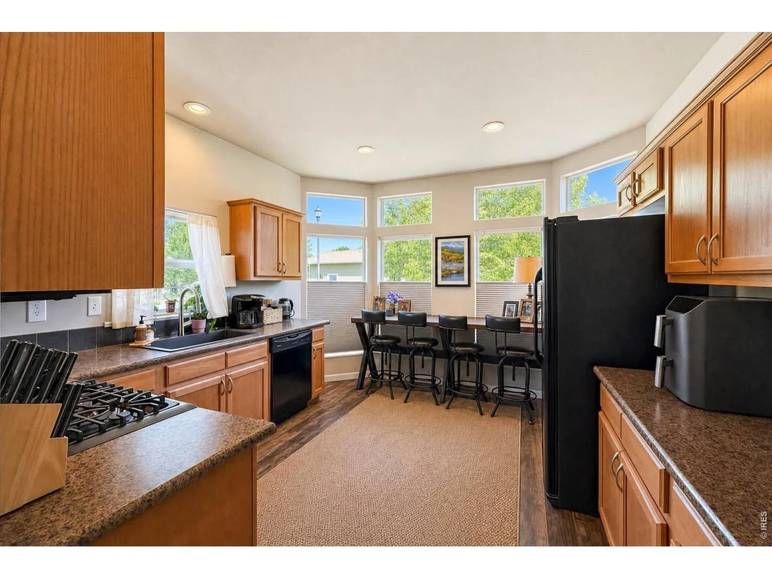 Photo of 7920 Mountain View Dr
