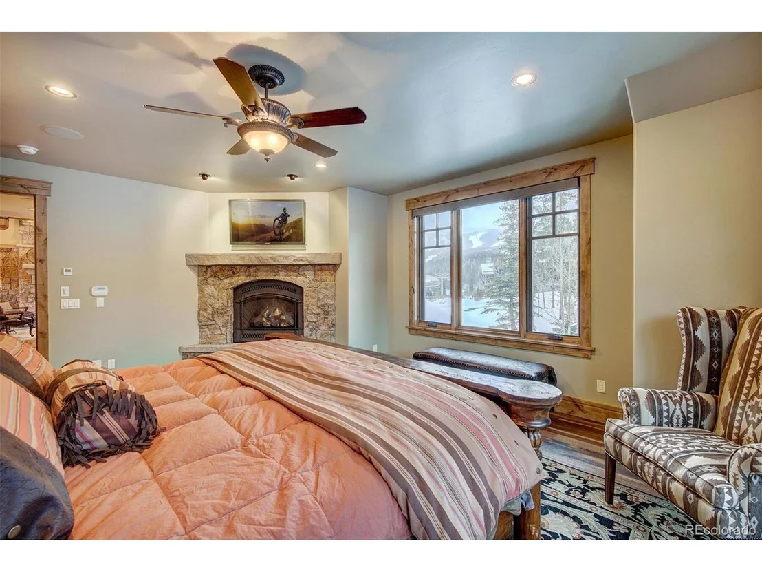 Photo of 73 Regent Dr